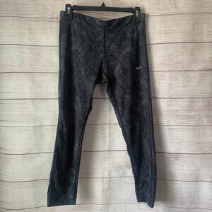 Nike Dri-Fit Capri Yoga Pants Black w/ Light Grey Pattern Back Hip Pocket M